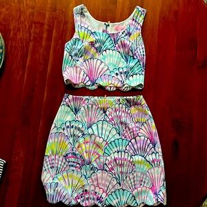 Lilly Pulitzer size 2 skirt and top set. Only worn once. Excellent condition.